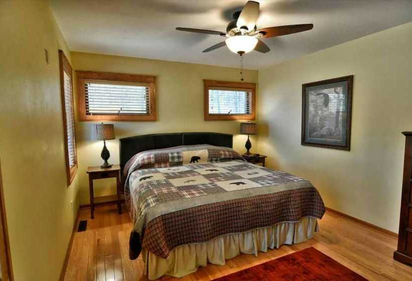 Lazy Dog Lodge On Minong Flowage