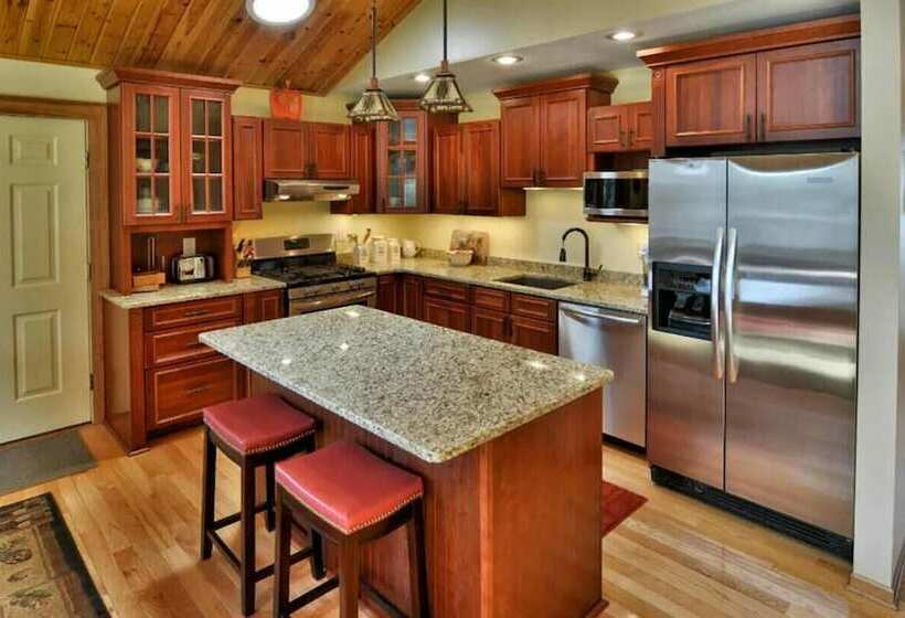 Lazy Dog Lodge On Minong Flowage