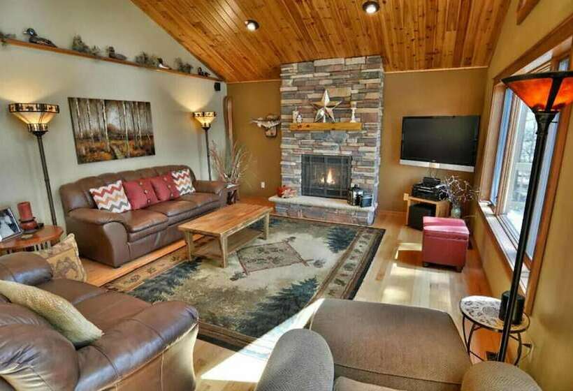 Lazy Dog Lodge On Minong Flowage