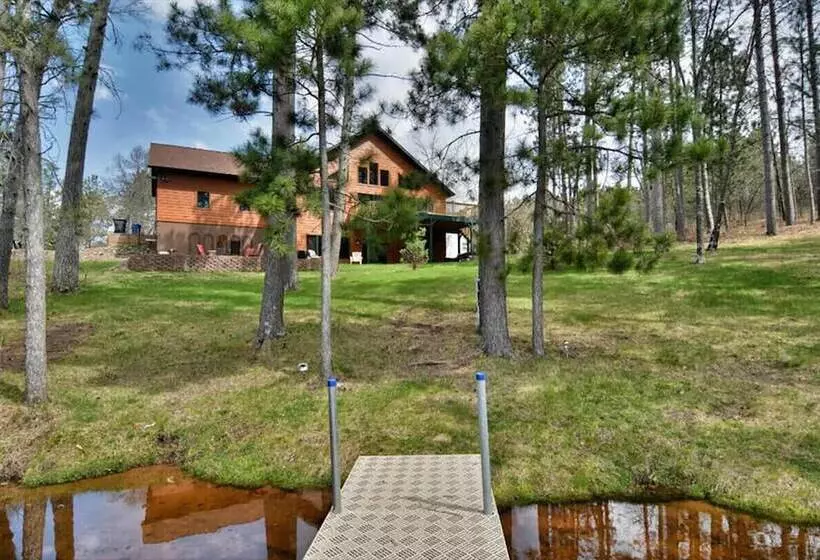 Lazy Dog Lodge On Minong Flowage