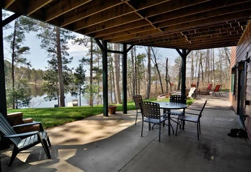 Lazy Dog Lodge On Minong Flowage