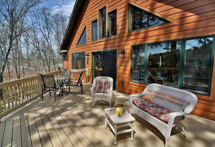 Lazy Dog Lodge On Minong Flowage