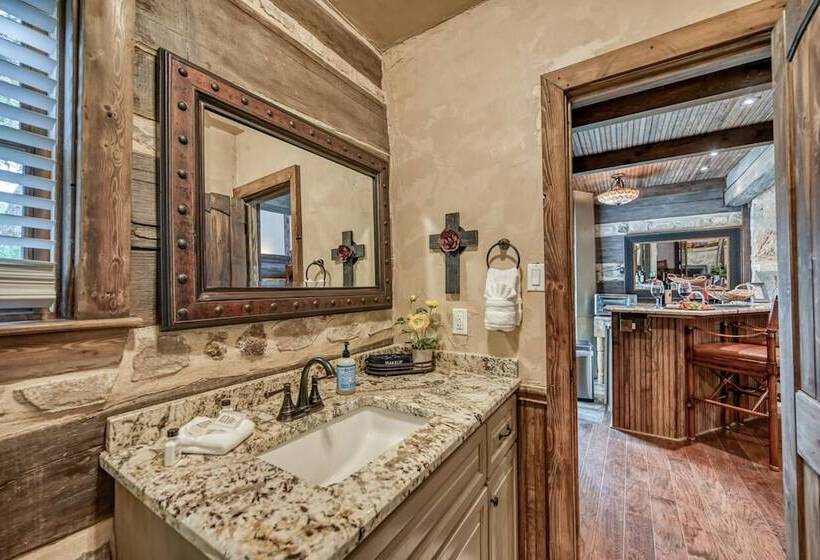 Luxury 23 Ac Ranch Casita With Hot Tub