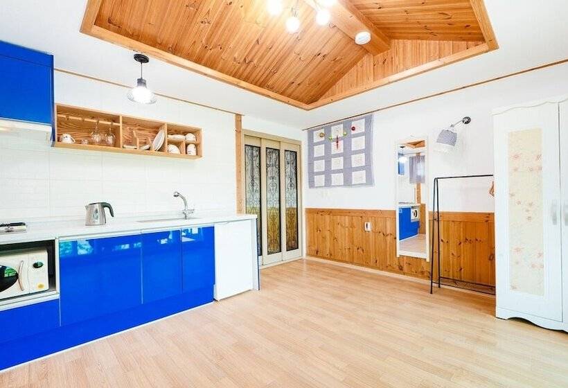 Namhae Hanuri Pension