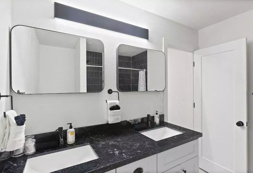 Majatalo El Descanso In Meyer Park   Heated Pool