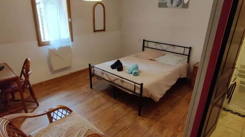 ペンション La Grange Chambre D Hotes