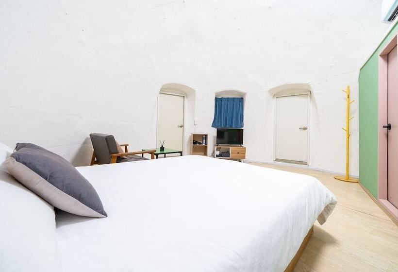 Pocheon Bearhill Pension