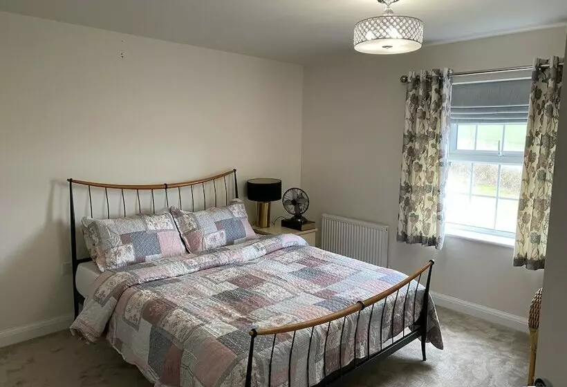 レジデンス Charming 4 Bed House In Grantham