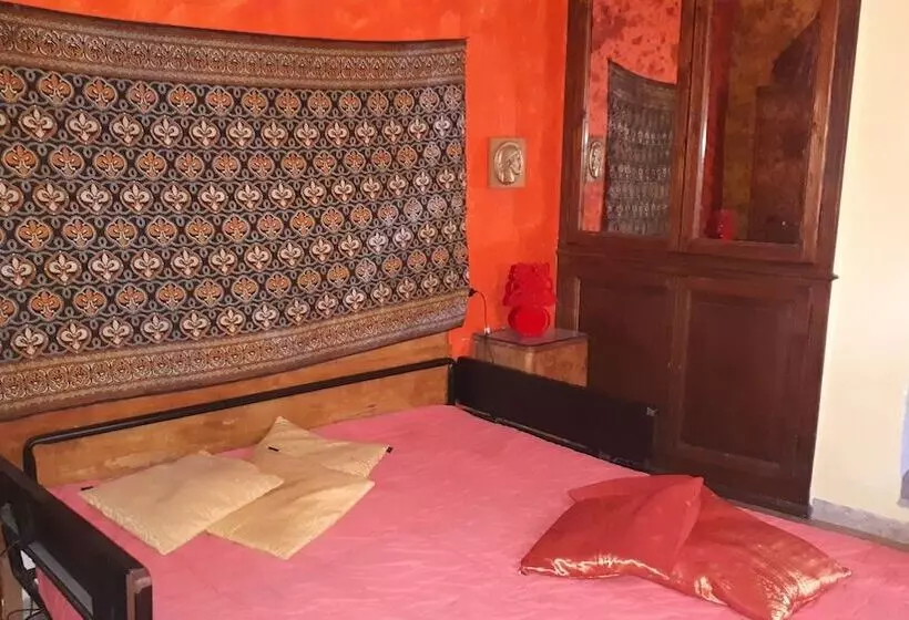 اقامتگاه Home Sweet Home With Panoramic Garden