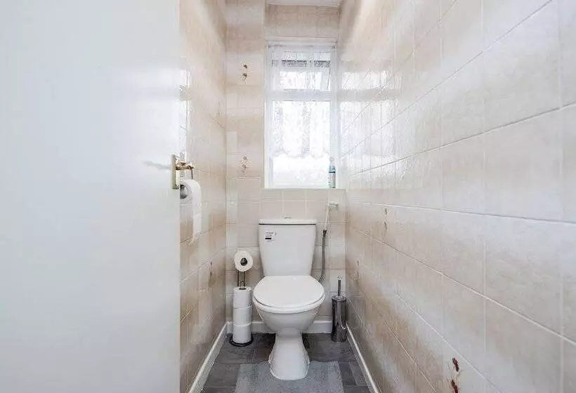 Residenssi Tms Lovely 3 Bed House Tilbury Free Parking