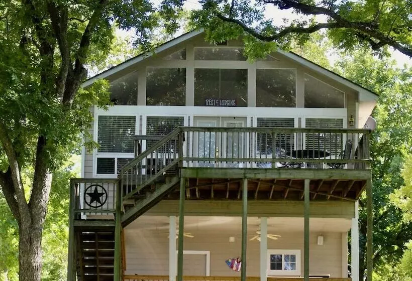 Pet Friendly Retreat On Lake Lbj!