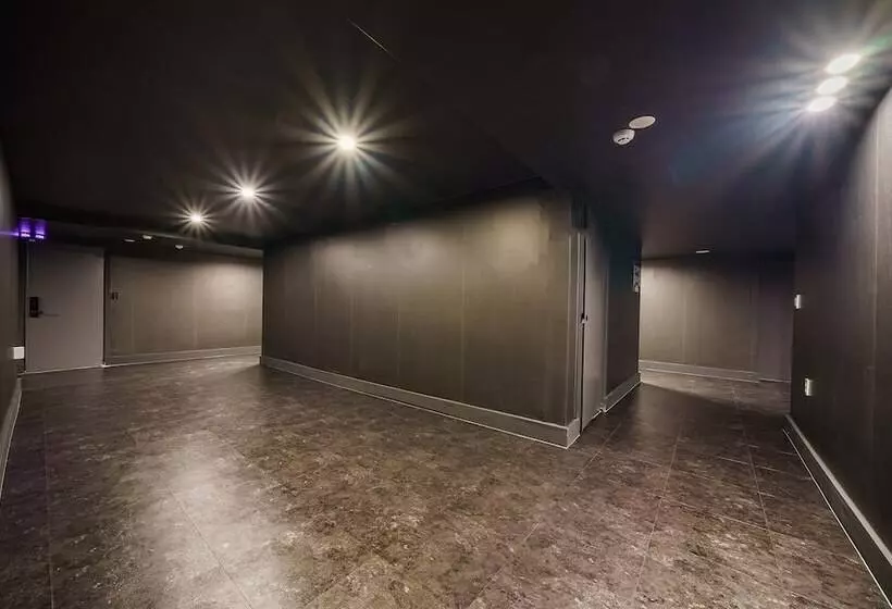 Suwon Movie Motel