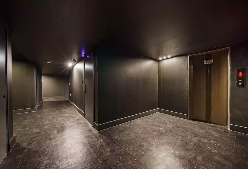 Suwon Movie Motel
