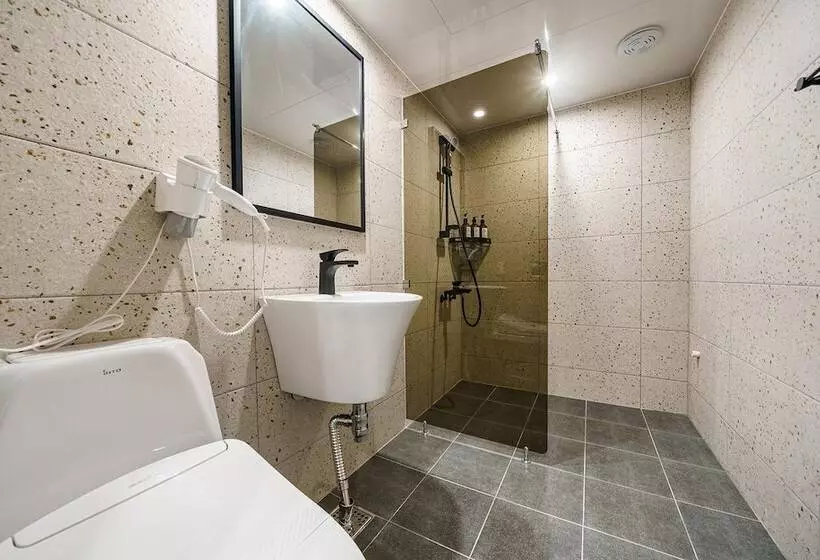 Suwon Movie Motel