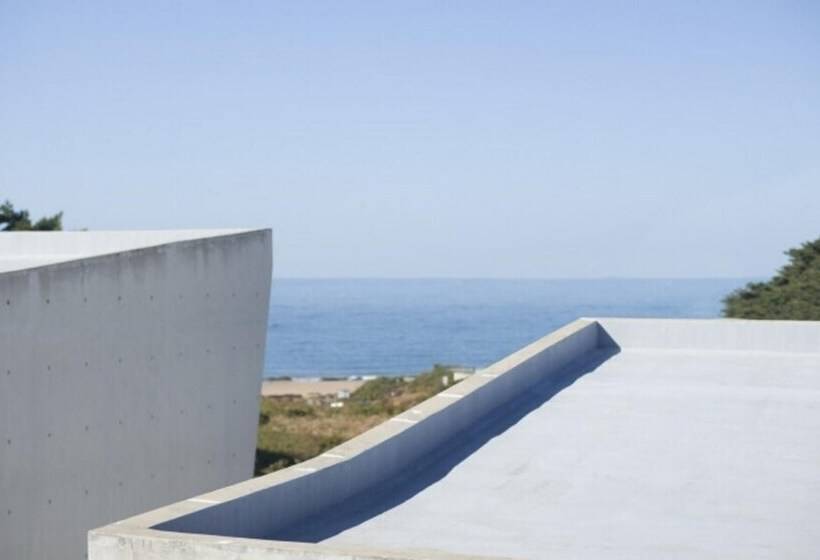 Taean Bohemia Village Pension