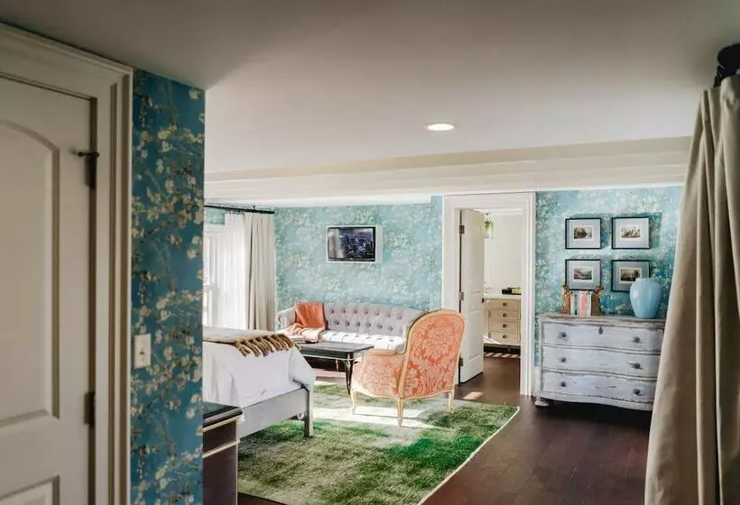 The Lilley Mansion Bed & Breakfast