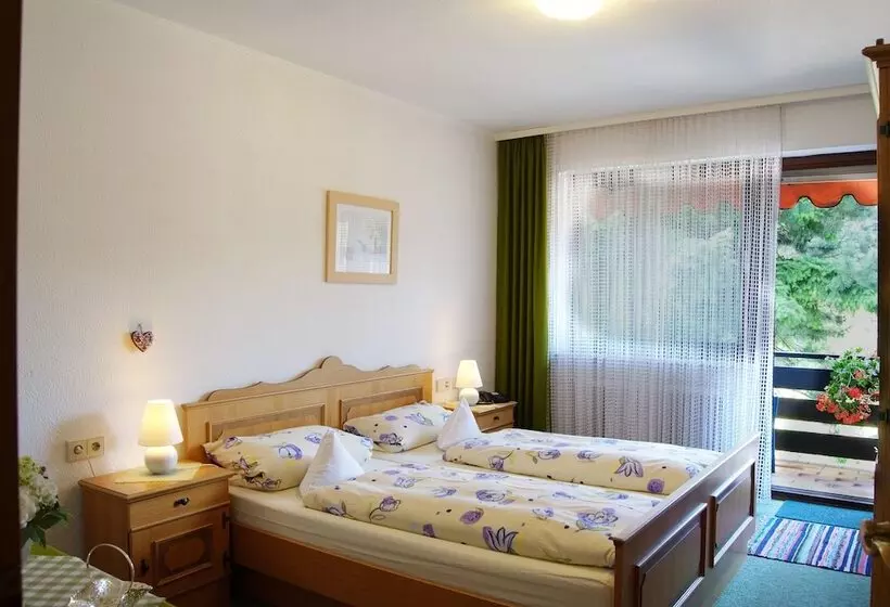 Waldhotel Heller