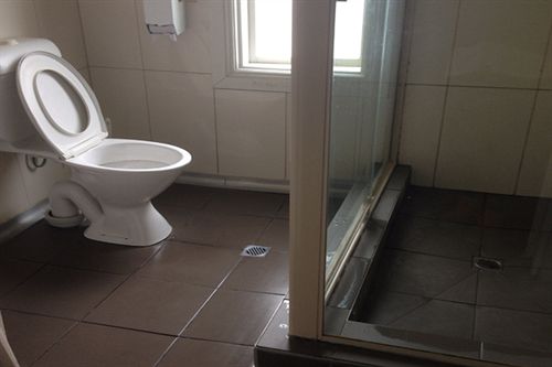 فندق صغير Oslo Hotel Backpackers