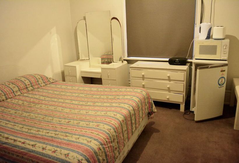فندق صغير Oslo Hotel Backpackers