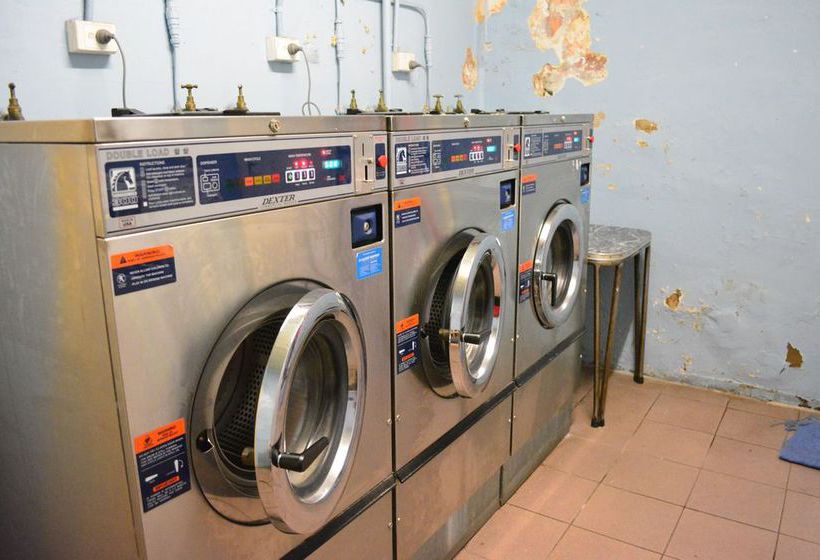 فندق صغير Oslo Hotel Backpackers