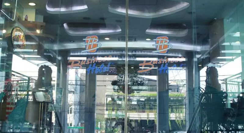 Business Hotel Tomang