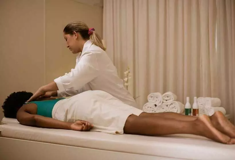 Hotel Aguativa Golf Resort