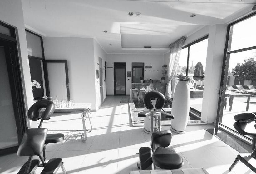 Hotel Blue Diamond Boutique