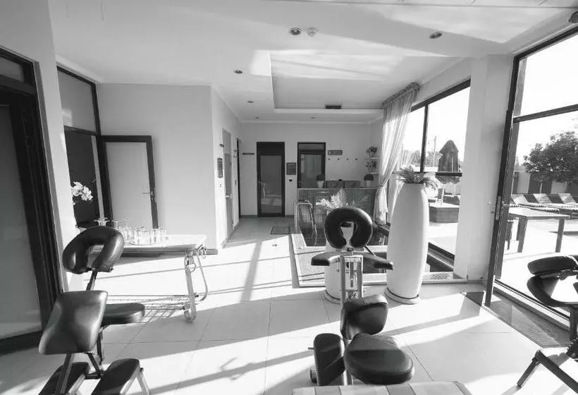 Отель Blue Diamond Boutique