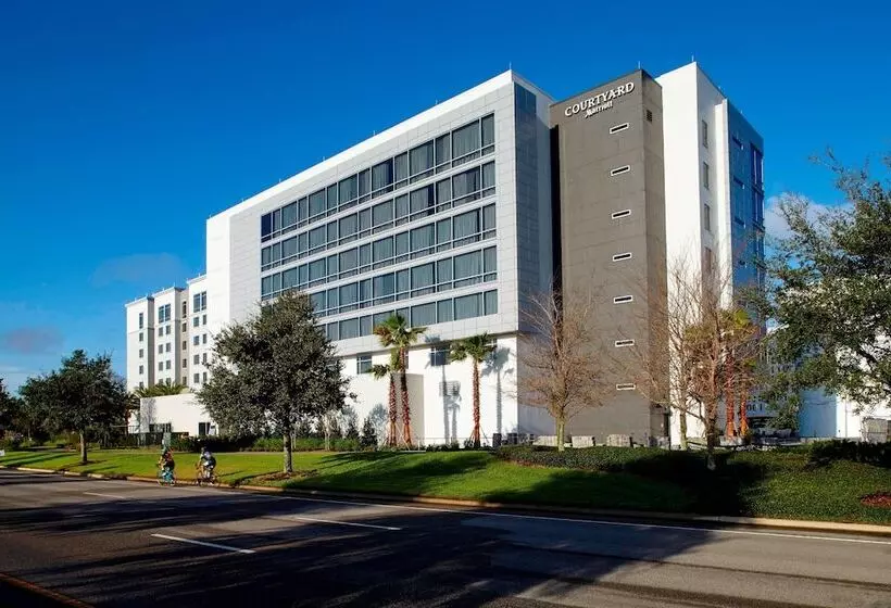 ホテル Courtyard By Marriott Orlando Lake Nona