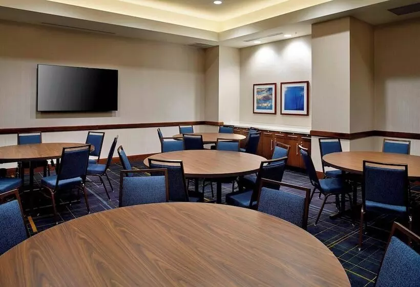 ホテル Courtyard By Marriott Orlando Lake Nona