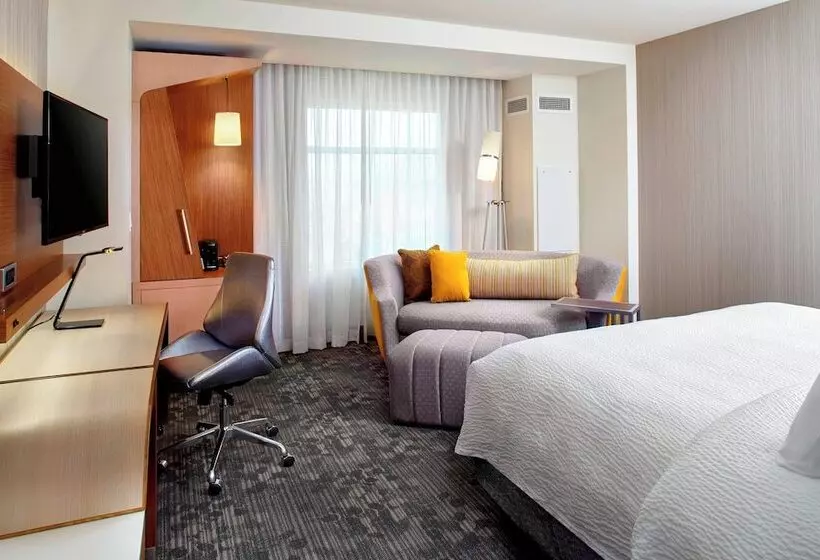 ホテル Courtyard By Marriott Orlando Lake Nona