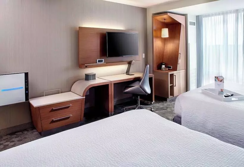 ホテル Courtyard By Marriott Orlando Lake Nona