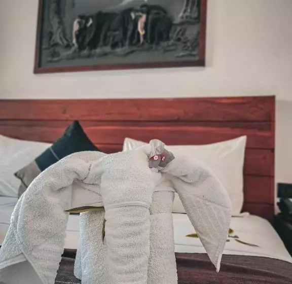 Hotel Elephant Park New Deal! Half Off Airport Pickups Available