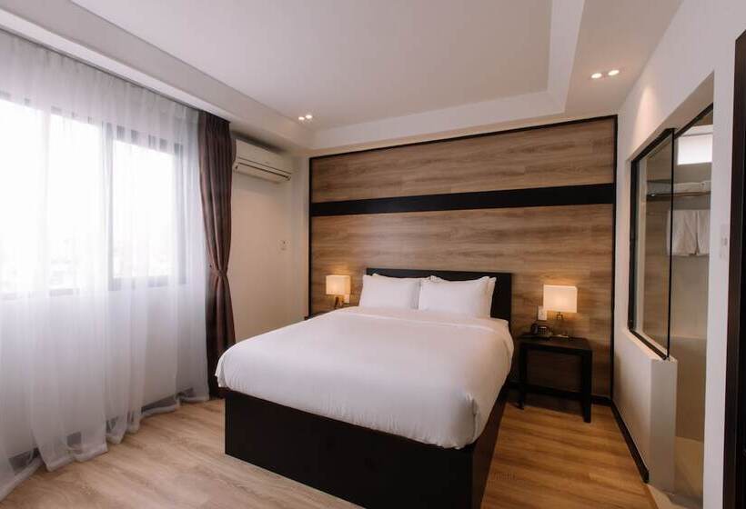 هتل The Chill Suites   City Center