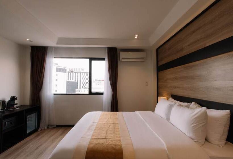 هتل The Chill Suites   City Center