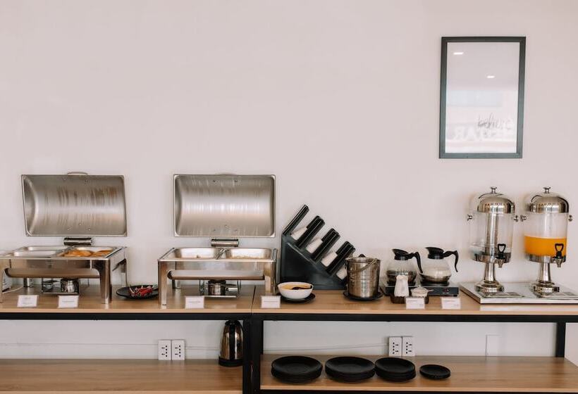 هتل The Chill Suites   City Center