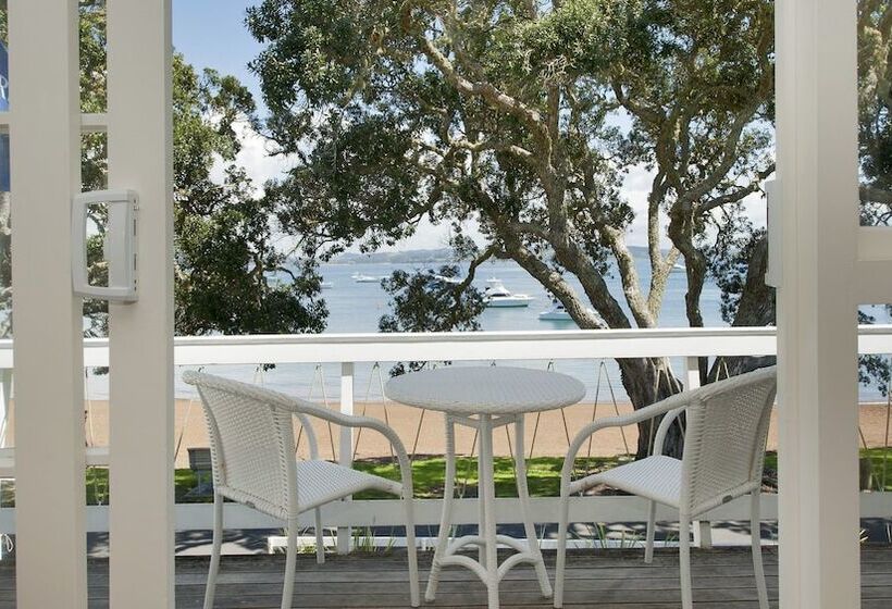 Отель Hananui Lodge And Apartments