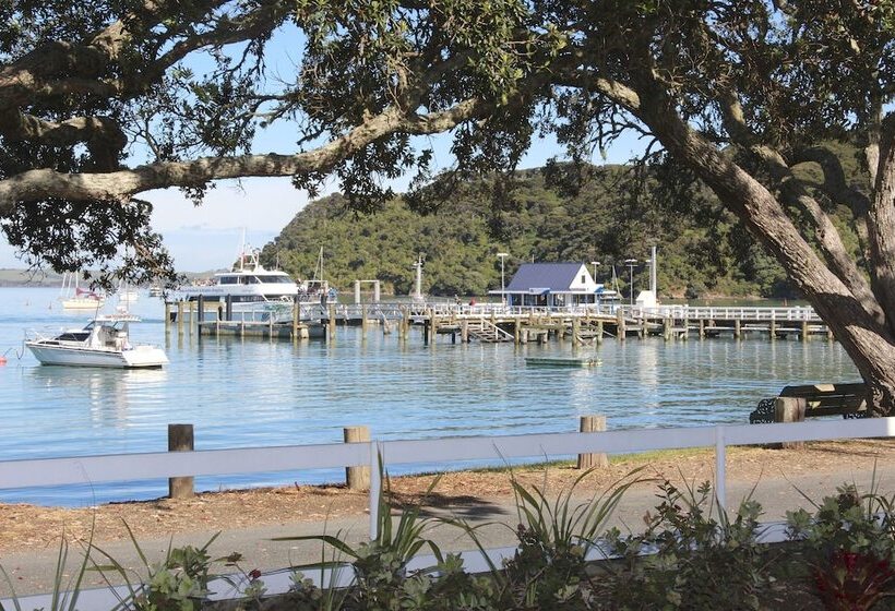 Отель Hananui Lodge And Apartments