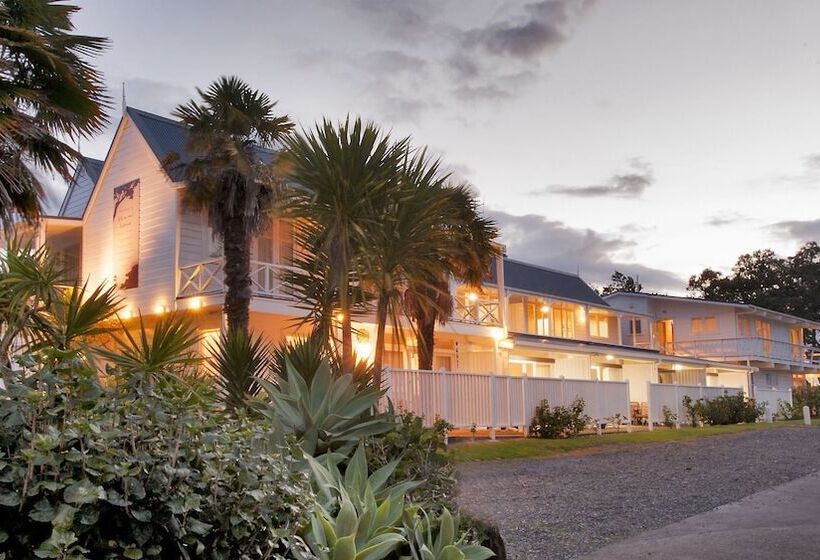 Отель Hananui Lodge And Apartments