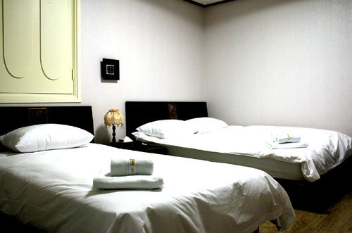 בית מלון כפרי Jbis