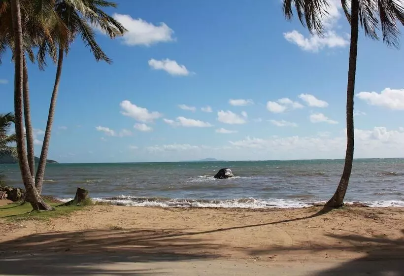 ホテル Lucia Beach