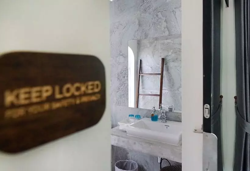 בית מלון כפרי Na Vela Village Adults Only