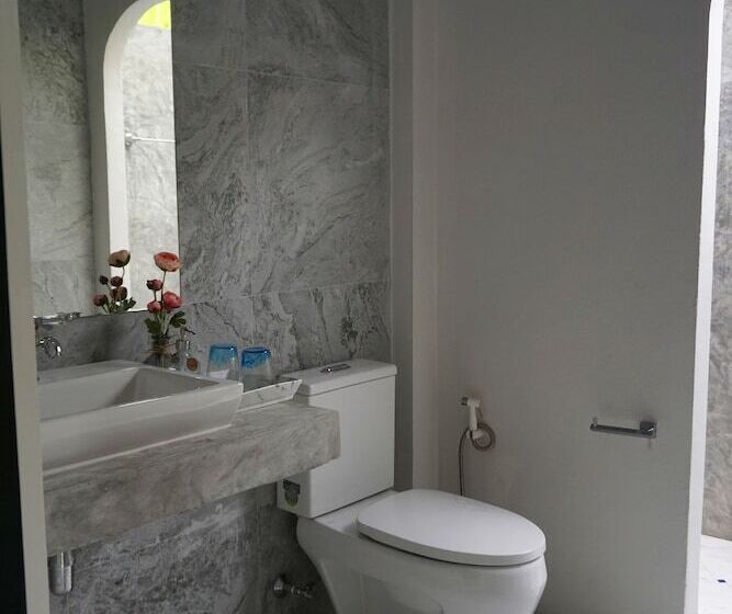 فندق Na Vela Village Adults Only