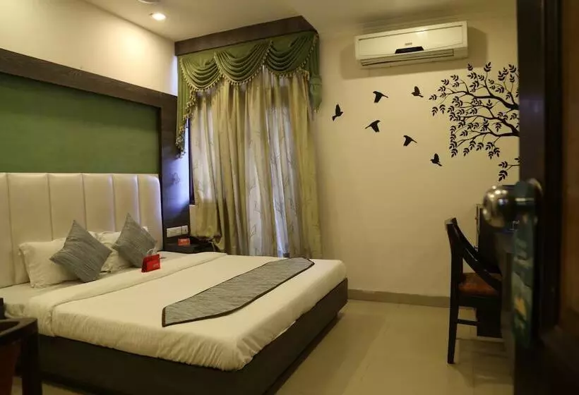 هتل Oyo Rooms Kisan Bhawan Chowk