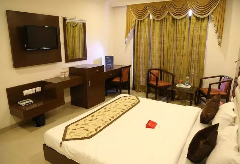 هتل Oyo Rooms Kisan Bhawan Chowk