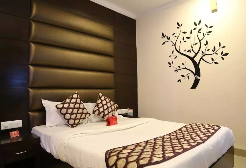 هتل Oyo Rooms Kisan Bhawan Chowk