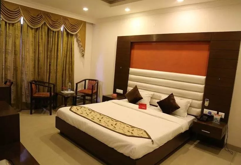 هتل Oyo Rooms Kisan Bhawan Chowk