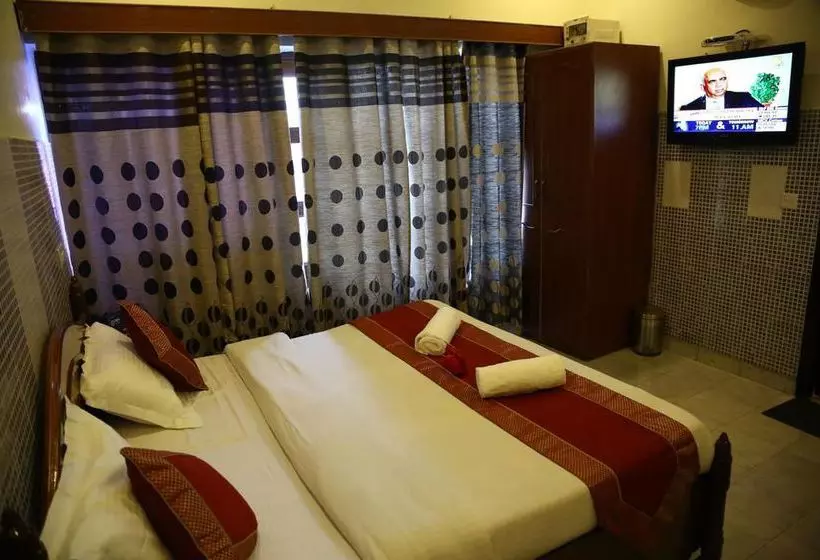 هتل Oyo Rooms Sector 7C Chandigarh
