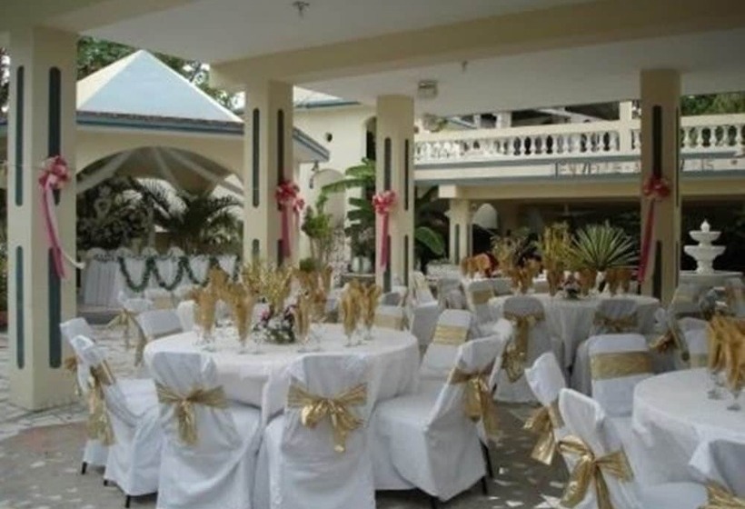 هتل Pavillon Des Receptions &