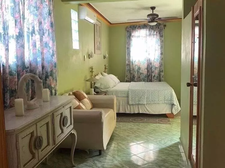 هتل Pavillon Des Receptions &